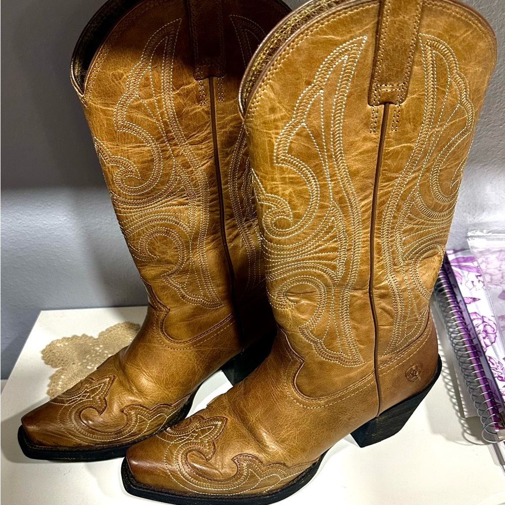 Ariat Women's Brown Heeled Cowboy Boots